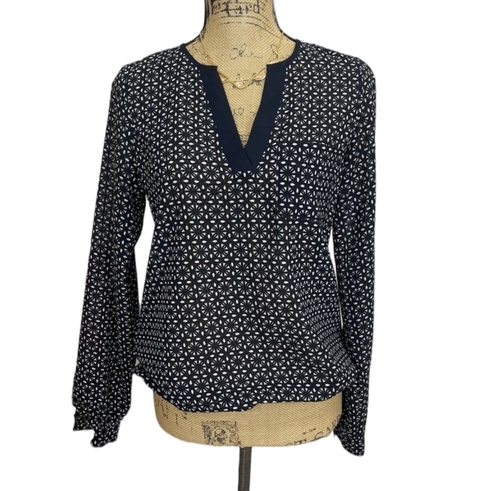 The Limited Semi Sheer Geometric V Neck Blouse Navy and White Size Small